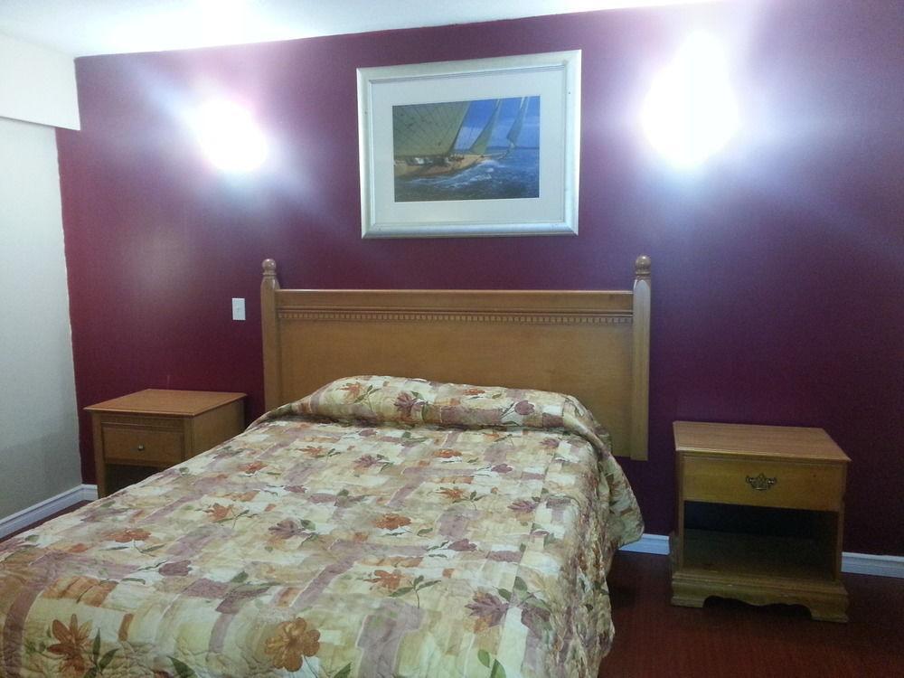 401 Inn Burnaby Bagian luar foto